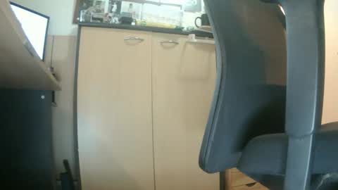 Snapshot of zoeyintense chatting on March 4, 2026, 5:08 pm zoeyintense online show from March 4, 2026, 5:08 pm