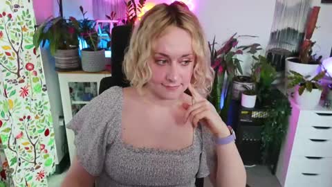 Zoey Ryan online show from March 22, 2026, 5:49 pm