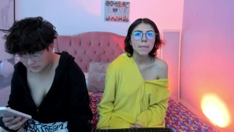 Snapshot of zooble_28 chatting on June 5, 2026, 12:55 pm Nick And Mia online show from June 5, 2026, 12:55 pm