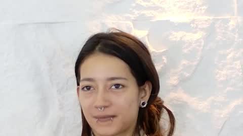 Violeta online show from November 15, 2025, 12:13 pm