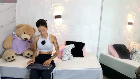 Violeta online show from January 14, 2026, 11:27 am