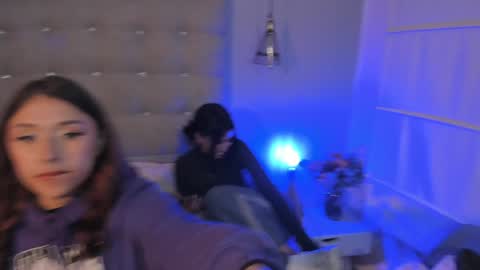 cintya kors online show from December 19, 2024, 3:51 am