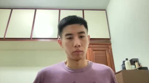 Z online show from January 1, 2025, 2:42 pm