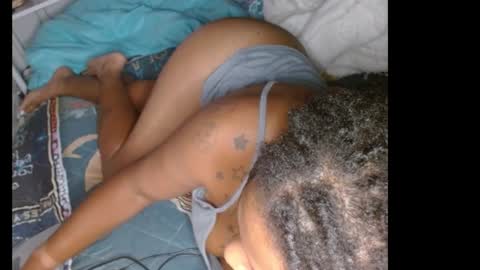 zuriluxe45 online show from September 26, 2025, 6:17 am