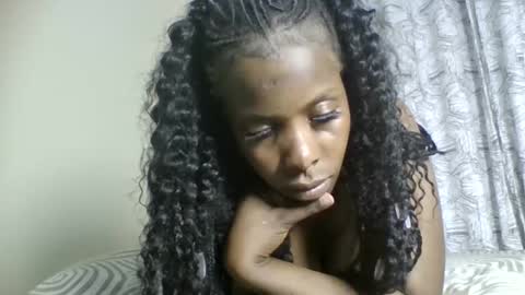 zurivelvetstudio online show from January 15, 2026, 10:57 pm