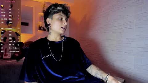 Zury Ramirez online show from September 21, 2025, 8:32 pm