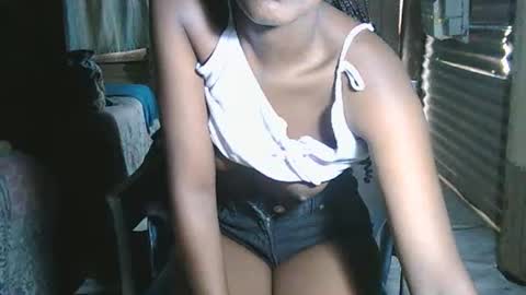 Snapshot of zuzu_angel chatting on September 17, 2025, 12:29 pm pam online show from September 17, 2025, 12:29 pm