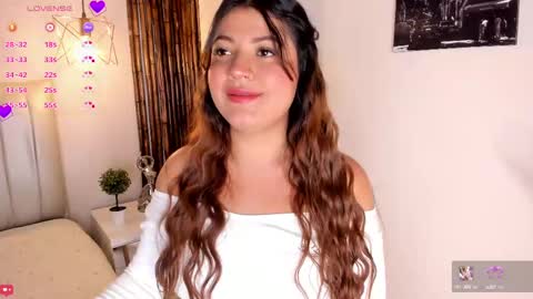 Zara online show from September 23, 2025, 7:28 pm