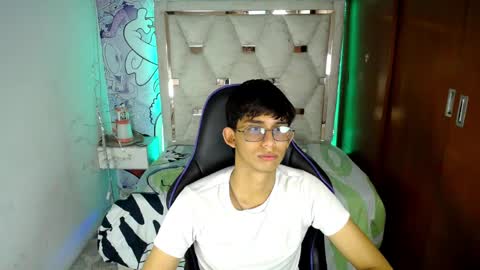 Snapshot of zxvn_n chatting on June 5, 2026, 12:33 pm ZX online show from June 5, 2026, 12:33 pm