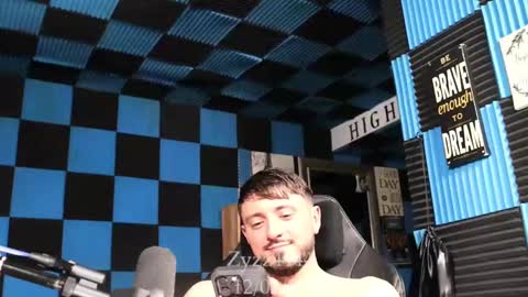 Greek God online show from December 3, 2024, 4:36 am