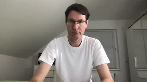 Snapshot of zzz123_cam chatting on March 7, 2025, 3:28 pm zzz123_cam online show from March 7, 2025, 3:28 pm