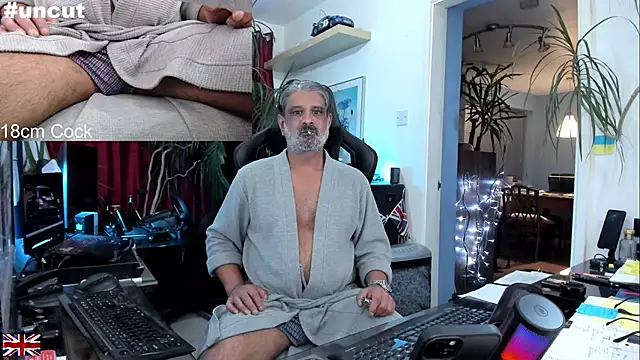 OnlineBossUK online show from September 26, 2025, 7:18 pm