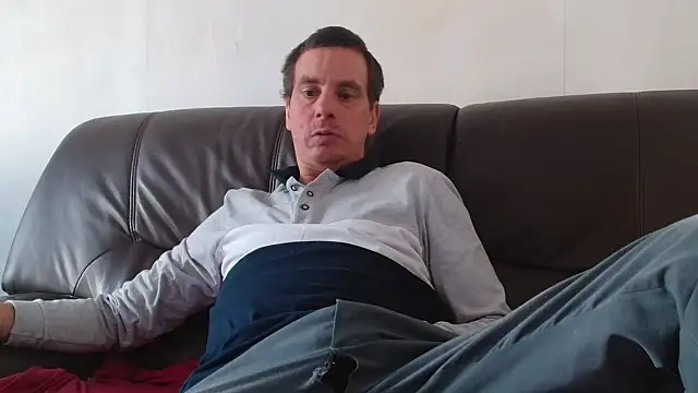 cloupefun online show from November 15, 2025, 12:45 pm