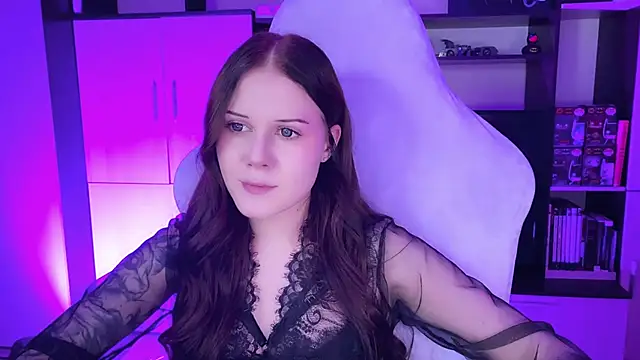 jasminevine online show from February 6, 2025, 1:05 am