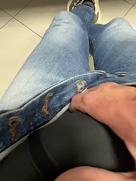 Snapshot of buodiculo chatting on February 11, 2025, 5:18 pm buodiculo online show from February 11, 2025, 5:18 pm