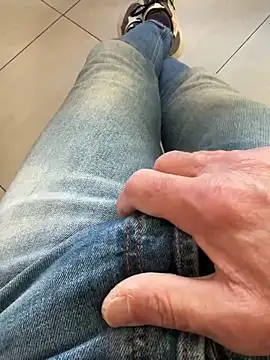 Snapshot of buodiculo chatting on March 3, 2025, 3:20 pm buodiculo online show from March 3, 2025, 3:20 pm