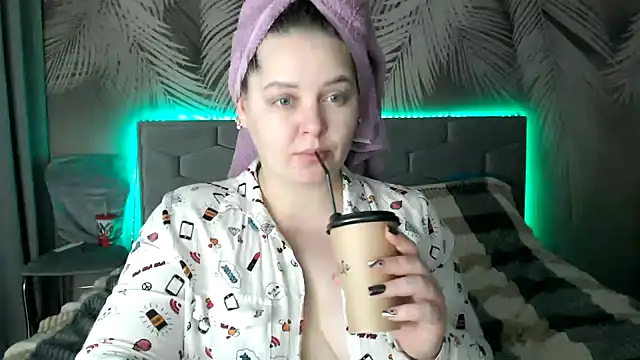Snapshot of uliastar chatting on January 23, 2025, 7:32 am uliastar online show from January 23, 2025, 7:32 am