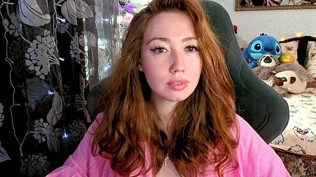 TinaBrook online show from March 12, 2026, 4:40 am