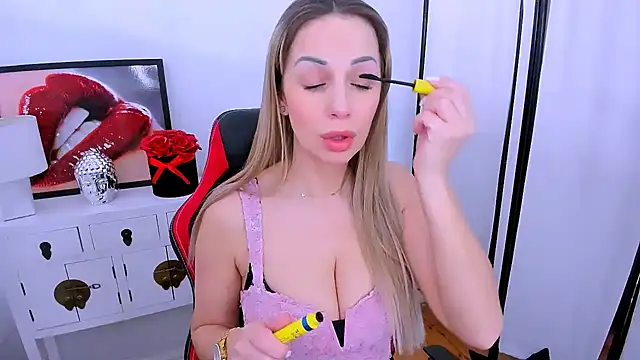 PamelaFlowers online show from March 3, 2025, 6:37 am