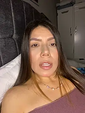 martina contreras online show from April 12, 2026, 5:12 am