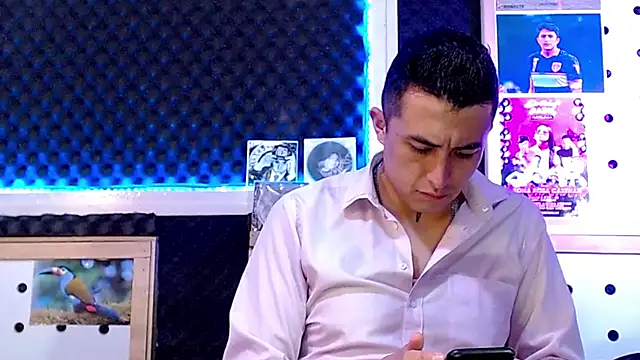 Darko0717 online show from February 19, 2025, 9:03 pm