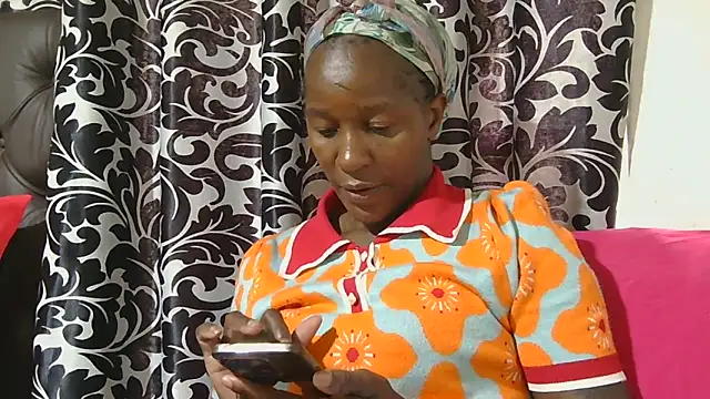 sluttylaura21 online show from September 20, 2025, 7:53 am