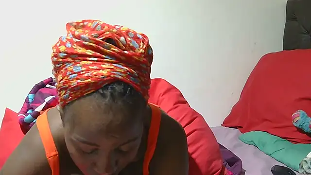 sluttylaura21 online show from September 20, 2025, 8:10 pm