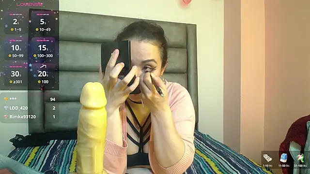 Snapshot of samanthaanderson_ chatting on January 10, 2025, 2:46 am samanthaanderson  online show from January 10, 2025, 2:46 am