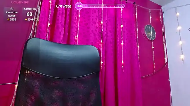 monica little23 online show from December 14, 2024, 12:12 pm