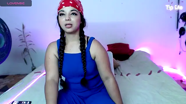 Snapshot of SweetKathy2 chatting on November 1, 2025, 8:22 pm SweetKathy2 online show from November 1, 2025, 8:22 pm