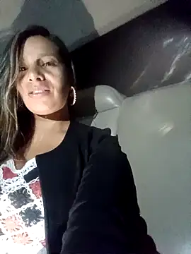 karinadiaz69 online show from December 16, 2024, 11:39 pm