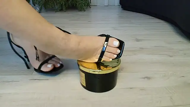 ASSYA online show from January 7, 2026, 8:00 pm