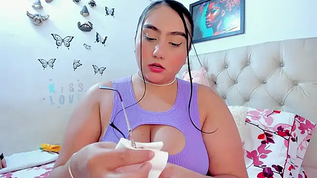 NayaWayne online show from March 14, 2026, 4:23 pm