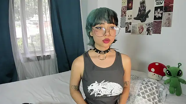 Snapshot of acid_candy_ chatting on March 5, 2025, 10:10 pm acid candy  online show from March 5, 2025, 10:10 pm