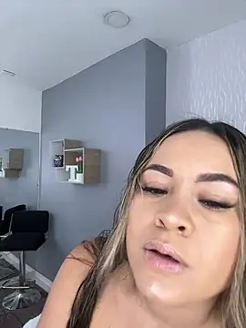 TaylorEvanss online show from February 19, 2025, 12:11 pm