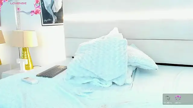 TaylorEvanss online show from May 27, 2026, 1:57 am