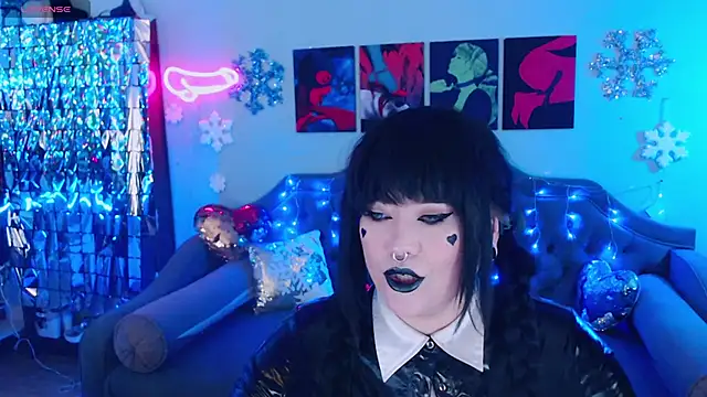 Snapshot of wickedxqueen chatting on January 7, 2025, 9:35 pm wickedxqueen online show from January 7, 2025, 9:35 pm