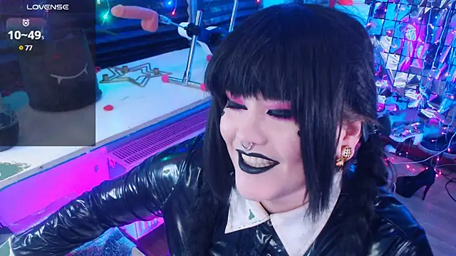 Snapshot of wickedxqueen chatting on February 4, 2025, 4:48 am wickedxqueen online show from February 4, 2025, 4:48 am