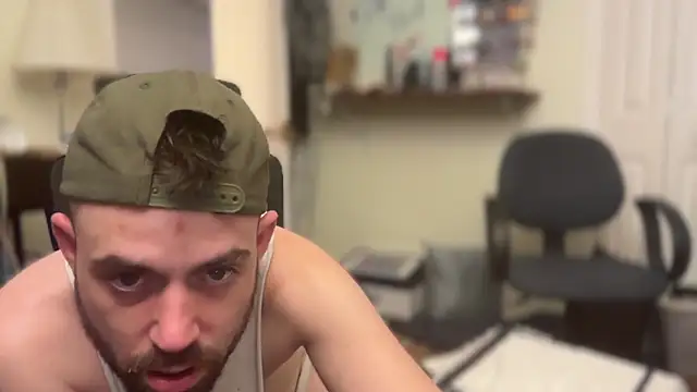 Snapshot of Fr4nk1eFFuxxx chatting on February 16, 2025, 12:08 am Fr4nk1eFFuxxx online show from February 16, 2025, 12:08 am