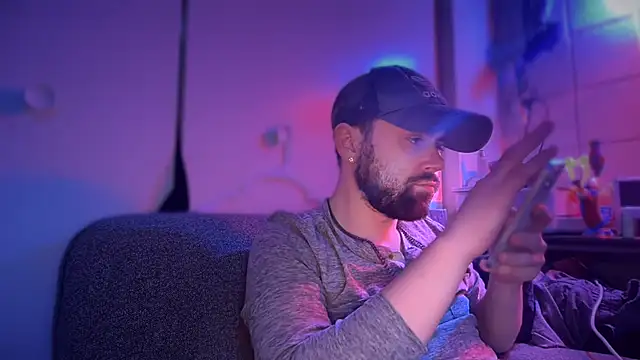 Snapshot of Fr4nk1eFFuxxx chatting on March 21, 2025, 12:06 pm Fr4nk1eFFuxxx online show from March 21, 2025, 12:06 pm