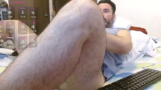 rodrher81 online show from October 3, 2025, 5:32 pm