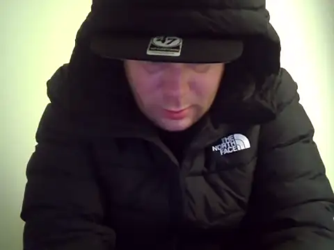 Snapshot of ACABFTP chatting on November 7, 2025, 2:39 pm ACABFTP online show from November 7, 2025, 2:39 pm