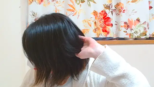 liliyRiSAcha-n online show from November 15, 2025, 7:16 am