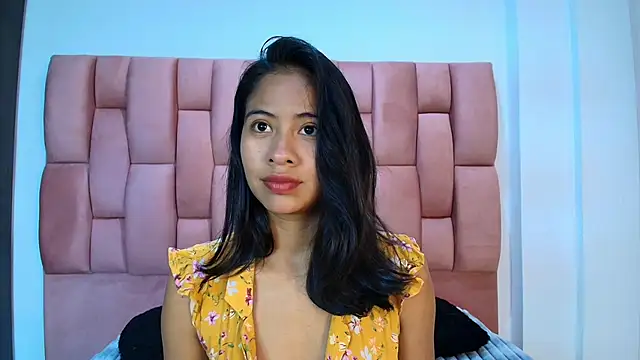 Snapshot of JuliKim_ chatting on February 25, 2026, 12:59 pm JuliKim online show from February 25, 2026, 12:59 pm