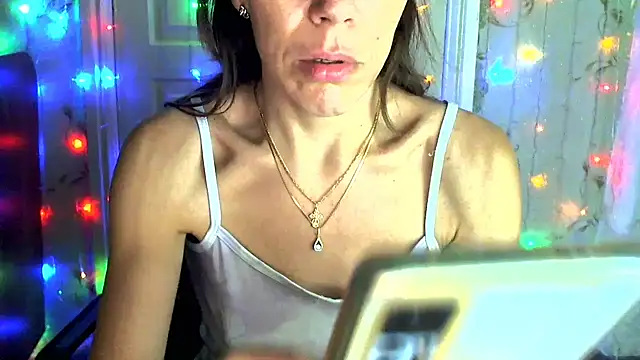 Ladywinter online show from October 20, 2025, 3:12 pm