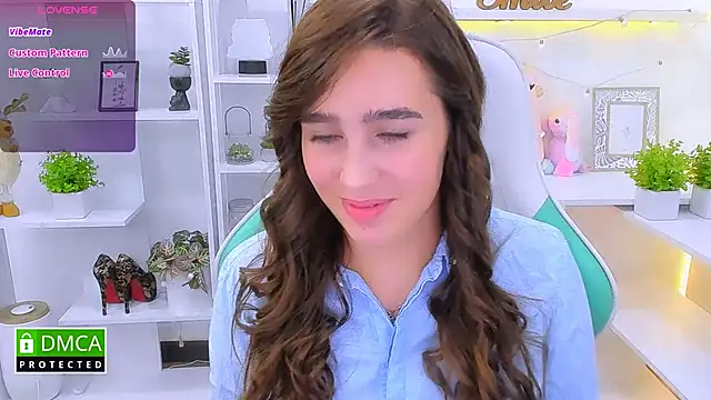  Eliizabeth  online show from September 19, 2025, 9:26 pm