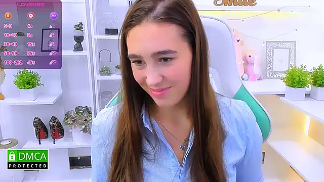  Eliizabeth  online show from September 21, 2025, 9:49 pm