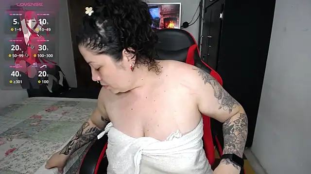 Madyson ho online show from April 10, 2026, 5:23 am