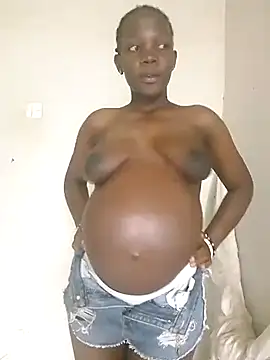 Snapshot of sweet_zara01 chatting on March 19, 2025, 7:18 am sweet zara01 online show from March 19, 2025, 7:18 am