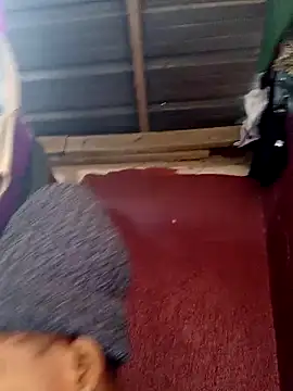 Snapshot of sweet_zara01 chatting on February 19, 2026, 9:05 am sweet zara01 online show from February 19, 2026, 9:05 am